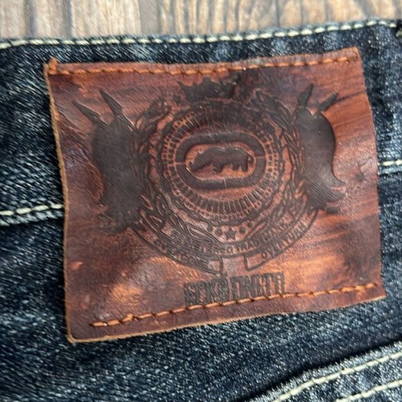 🔥🔥 Y2K ECKO UNLTD. Baggy Denim Embroidered Jean Shorts “JORTS” Sz 36 - PERFECT - Picture 4 of 8